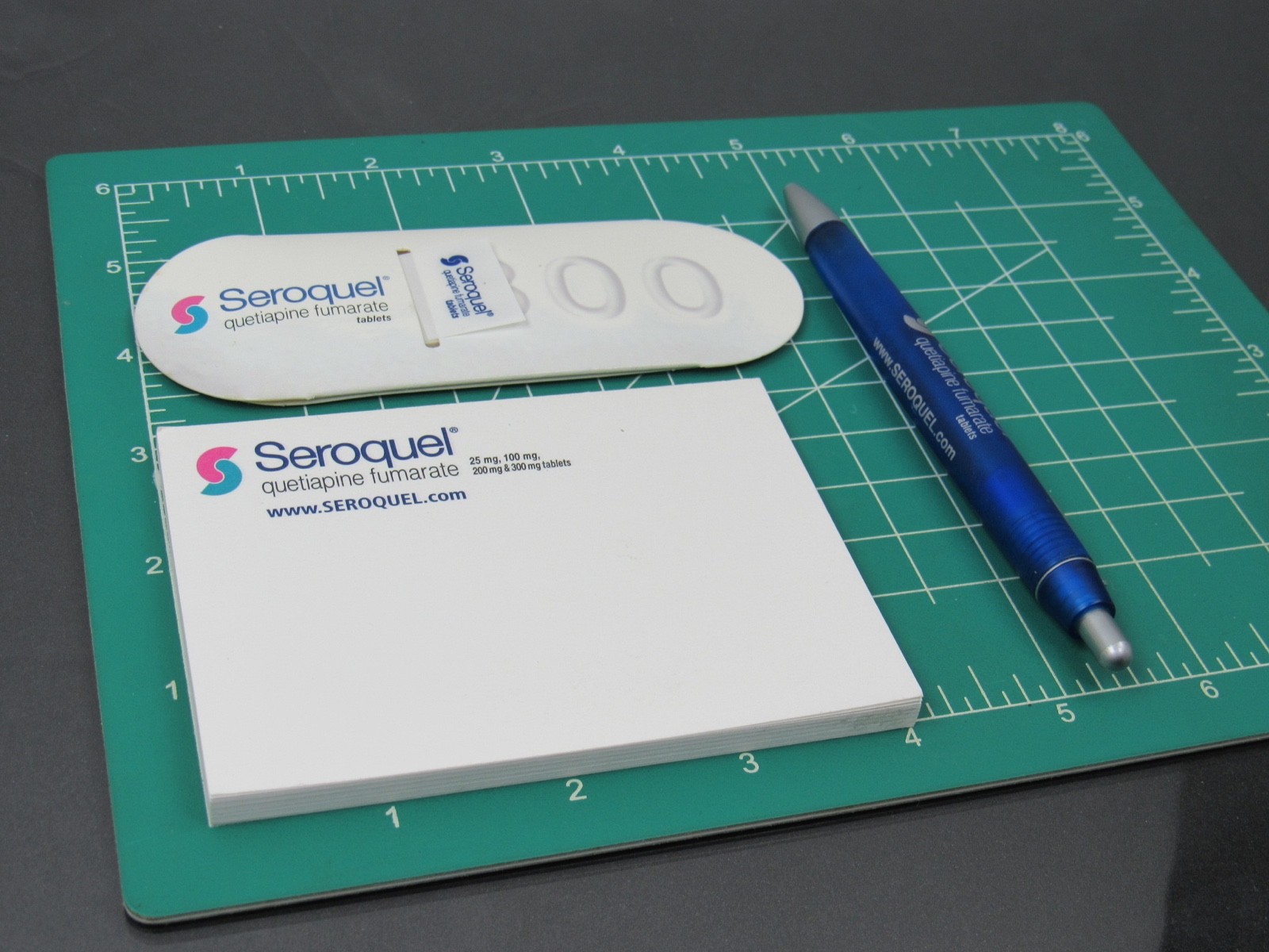 Seroquel Blue PEN, Sticky Notes, Page Flags Drug Rep Pharmaceutical Advertising