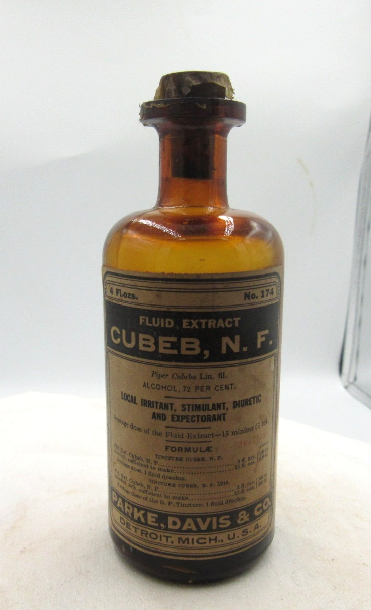 MM – 1890’s Parke, Davis & Co Detroit Mich CUBEB 4 3/4″ Amber Medicine bottle