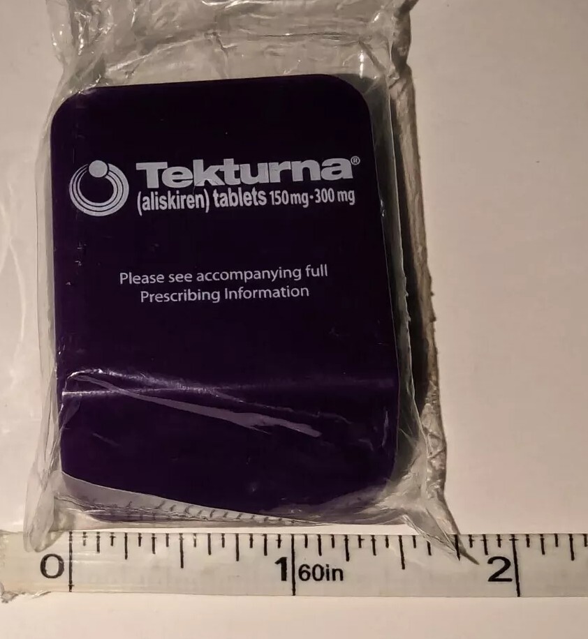 New Tekturna Refrigerator Magnet Clip Pharmaceutical Drug Rep Promotional RARE