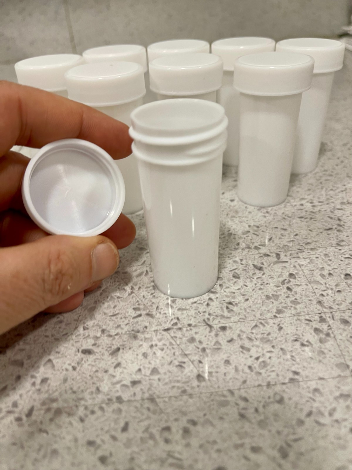 Centor 1 Oz White Plastic Ointment Jars With White Caps (9 JARS) SHIPS FREE!