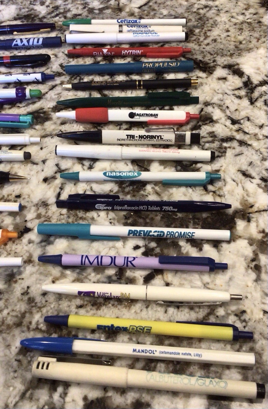 Vintage Pharmaceutical Drug Rep Lot Of 33 Pens Untested