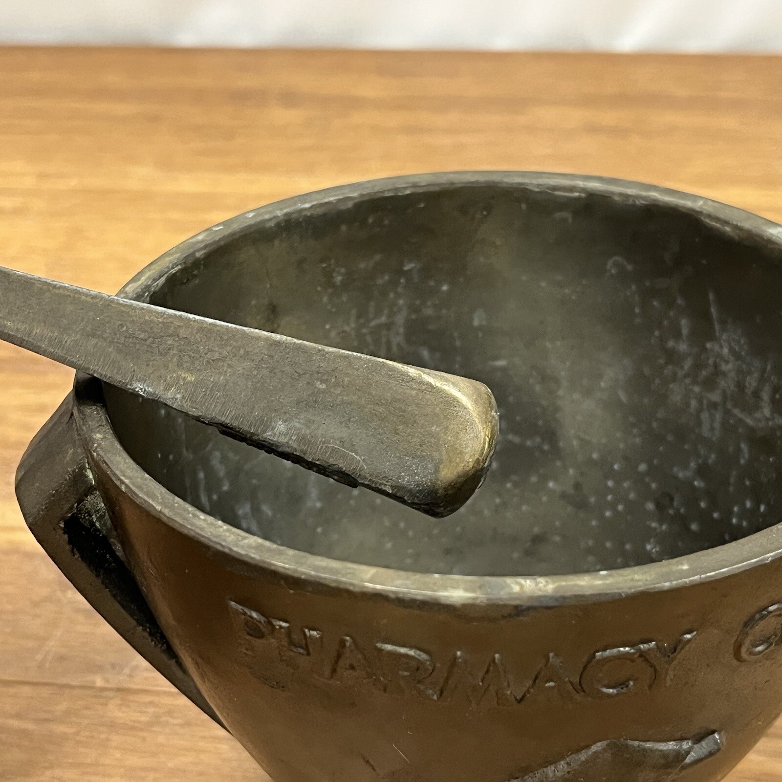 Pharmacy Class 1968 A.D. RX SECUNDUM ARTEM MORTAR PESTLE APOTHECARY Metal Brass