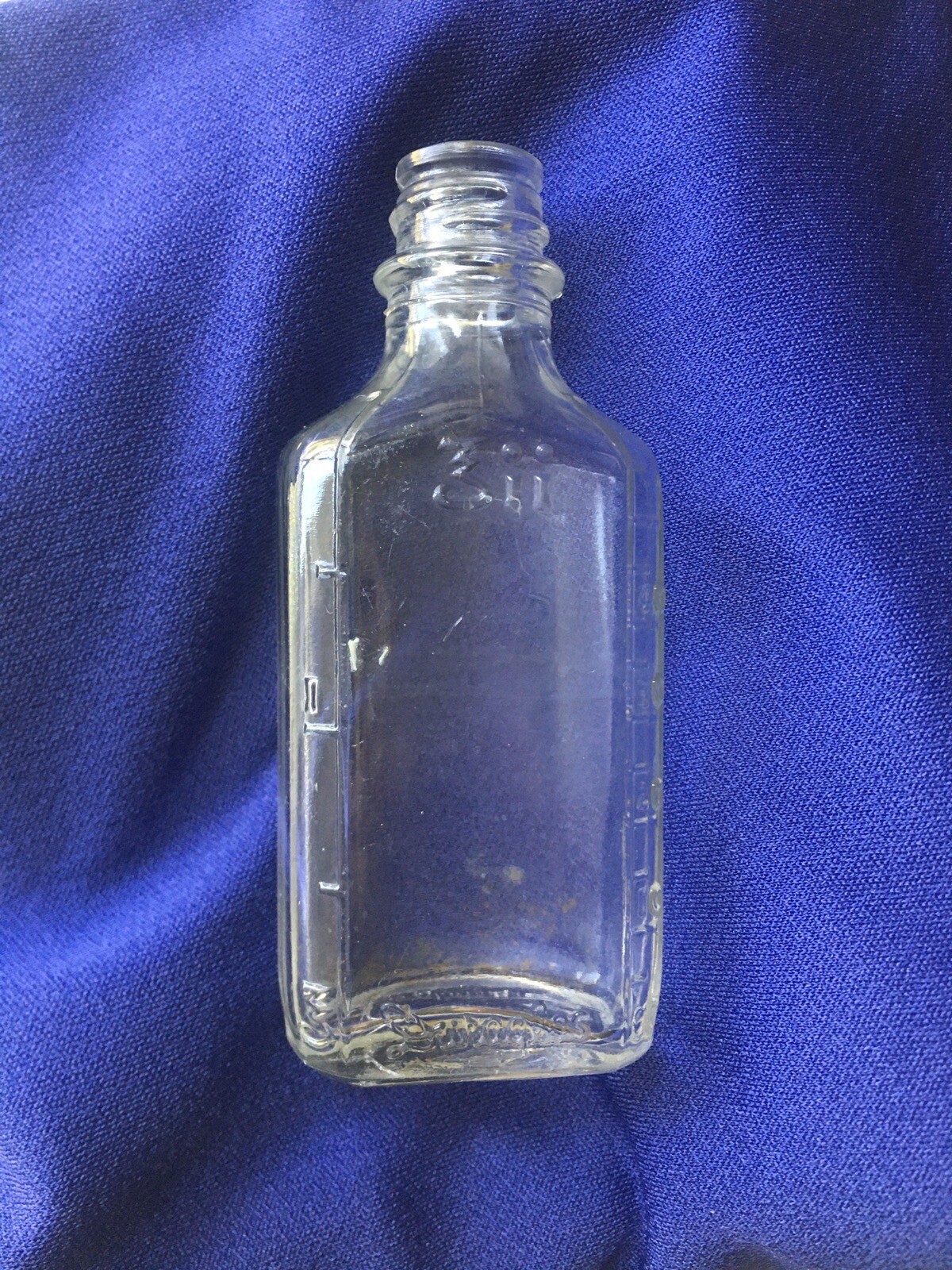 3ii 2oz Vintage Glass Old 1940s MEDICINE PHARMACY BOTTLE, Ephemera