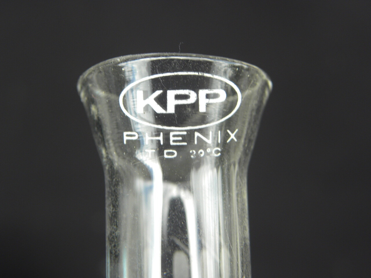 Kerr Glass Pharmaceutical N.B.S. 40 Phenix Graduate Cylindrical Shape Cylinder