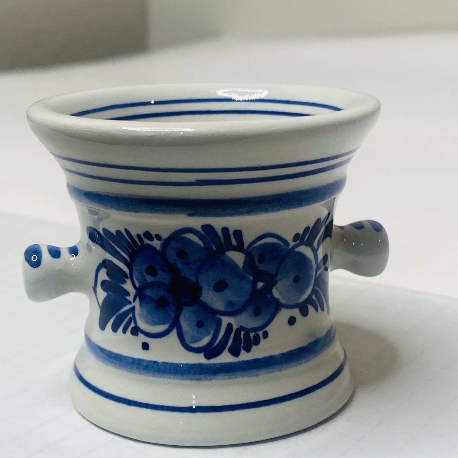 1960 Squibb Delfte Holland Mortar – 2″ High X 2.5″ Small Blue Vtg