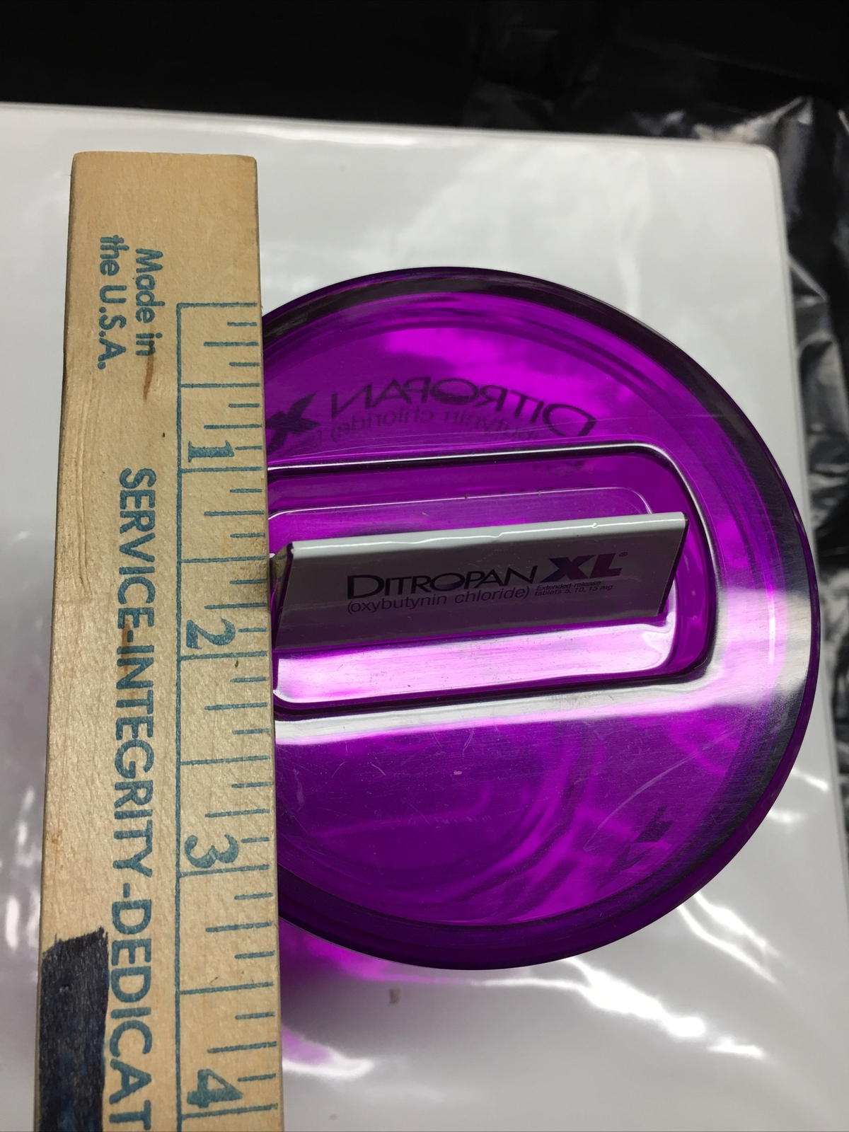 Ditropan XL Jar Multipurpose Drug Rep Pharmaceutical Pens Plastic Collectibles