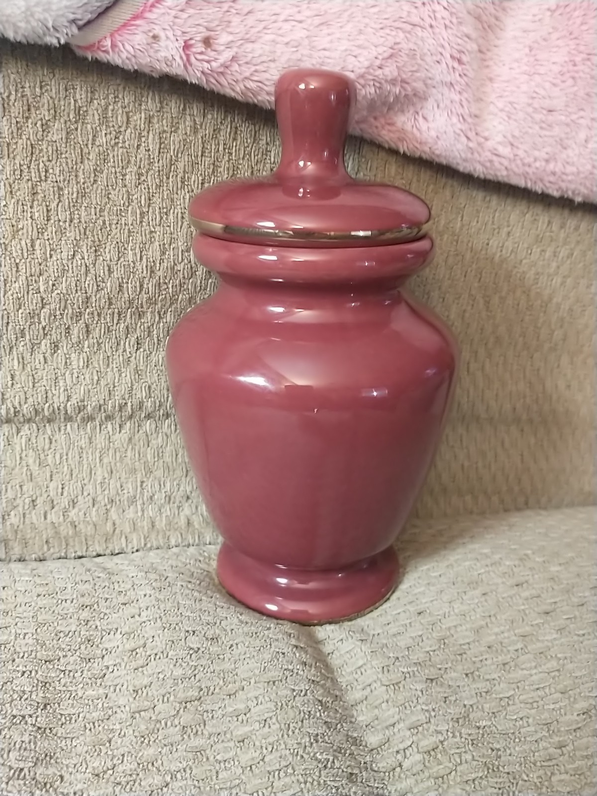 Vintage Eli Lilly LACTUCARIUM Burgundy Apothecary Pharmacy Jar With Insert