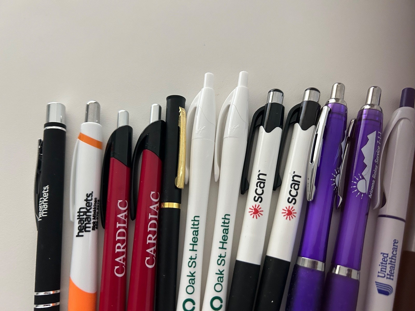 30 Lot Promo PENS Healthcare,Medical Service, Aging,Senior Living,Funeral,Health