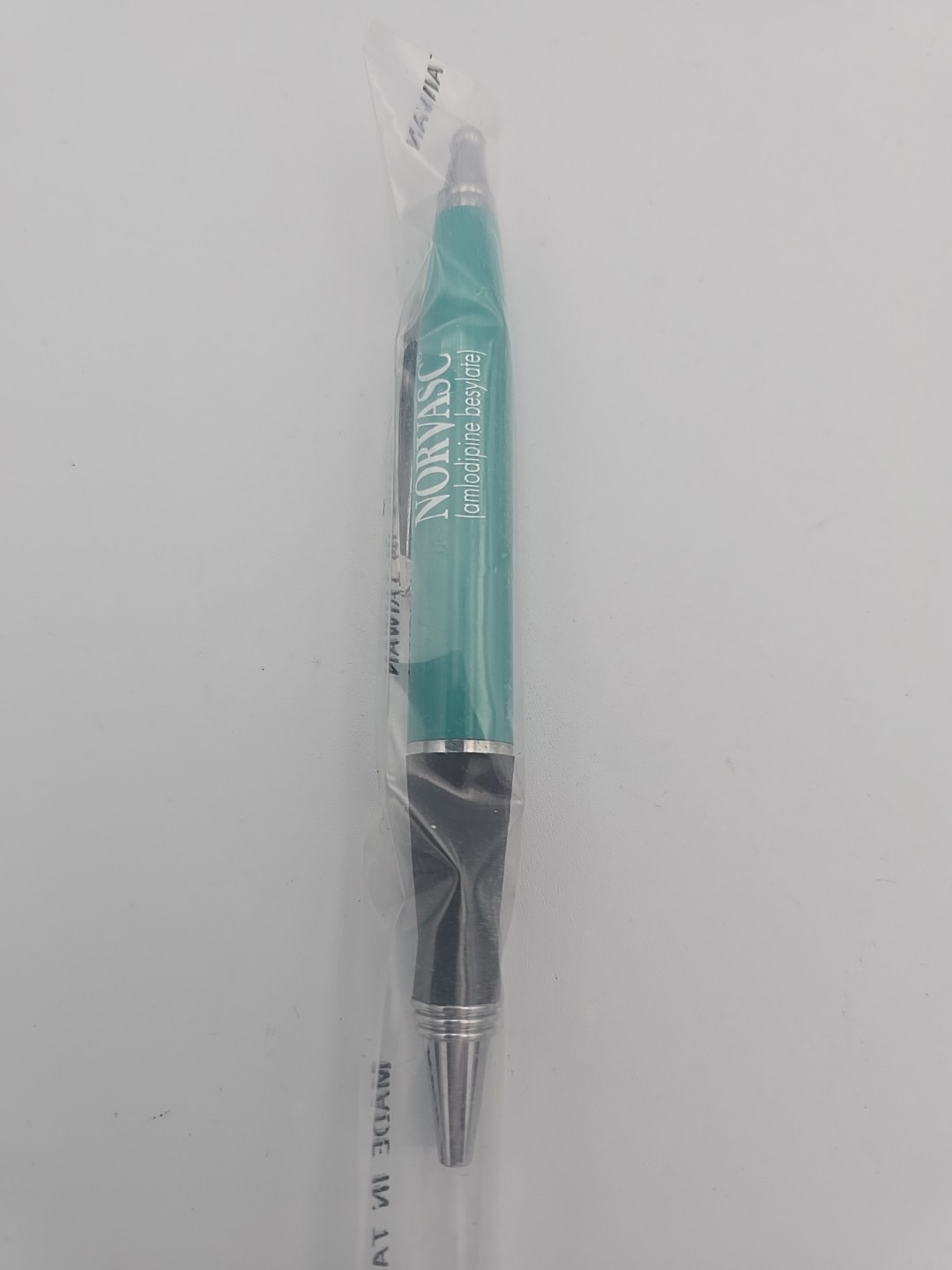 Pharmaceutical Drug Rep Pen Norvasc Pfizer Gold Green Pink Metal Lot 3