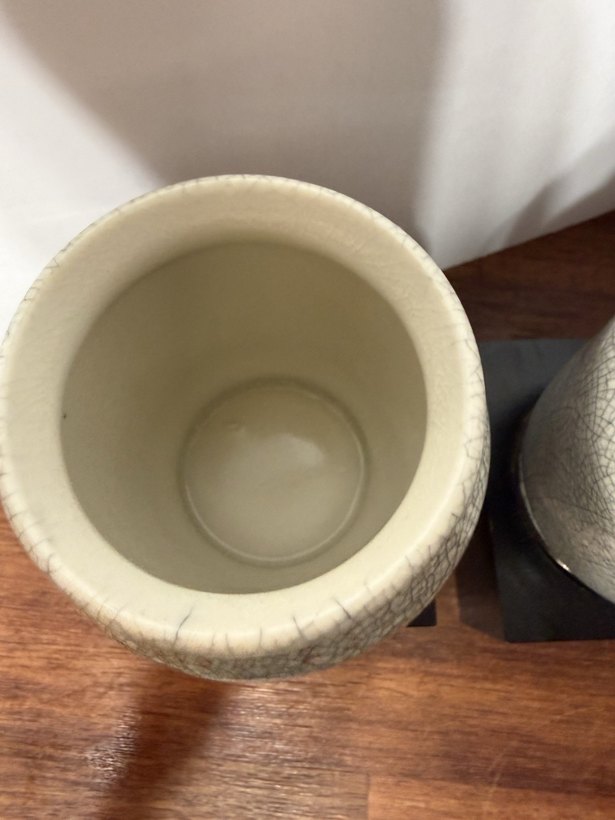 2 Vintage 1970’s Lilly Pro Dolore Moderata Apothecary Jars with Lids And Bases