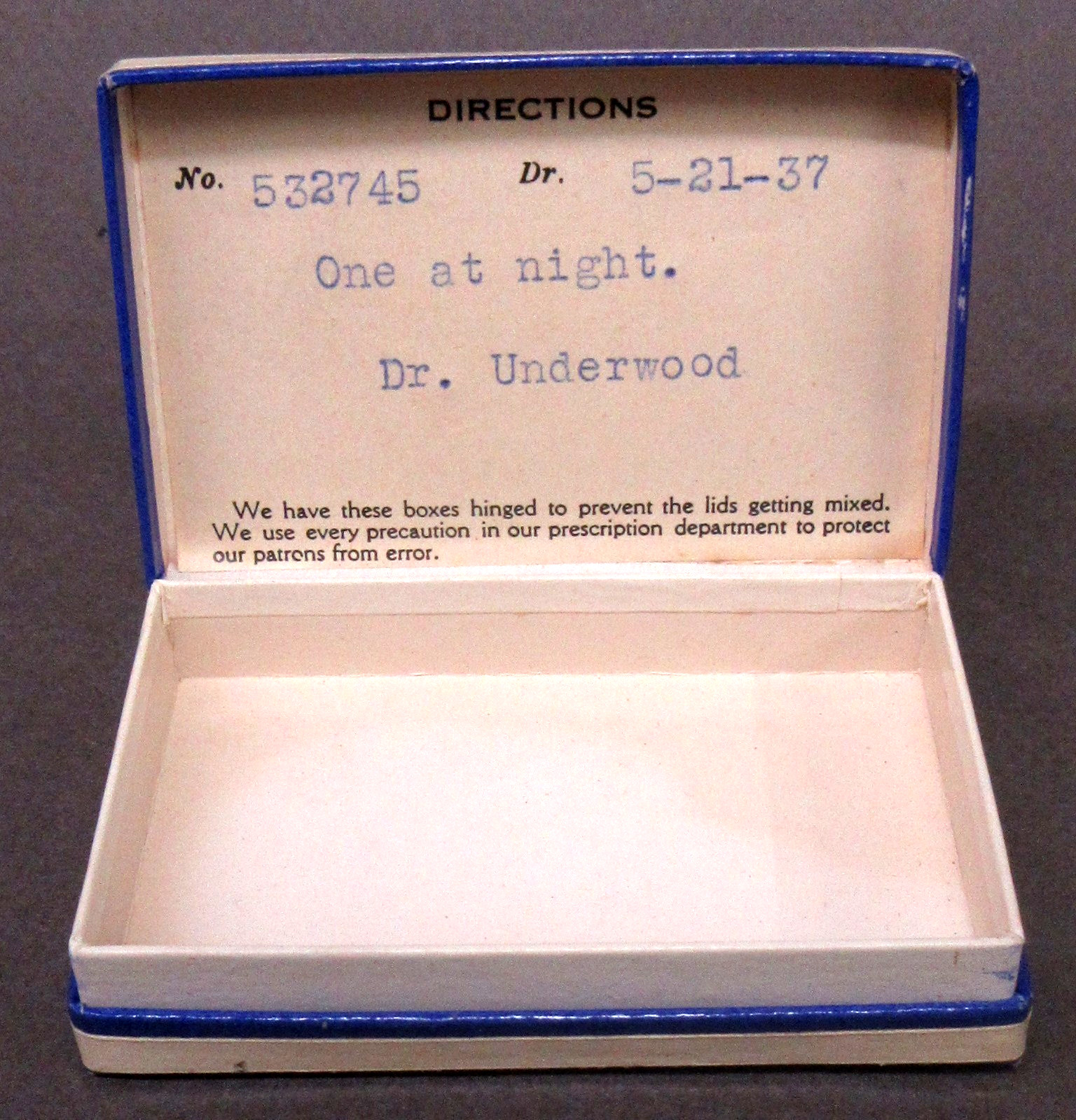 white 1937 PRESCRIPTION BOX Kelley-Ross Inc Pharmacy Seattle Wash. DR. UNDERWOOD