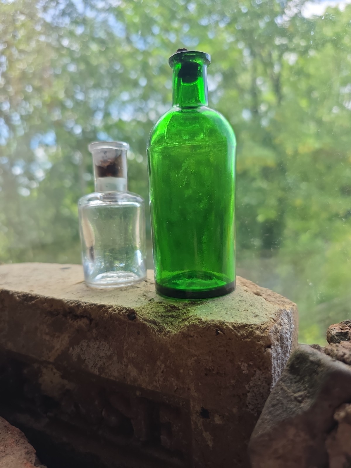 Antique Late Victorian Yorkshire Glass Co Chemist Bottles