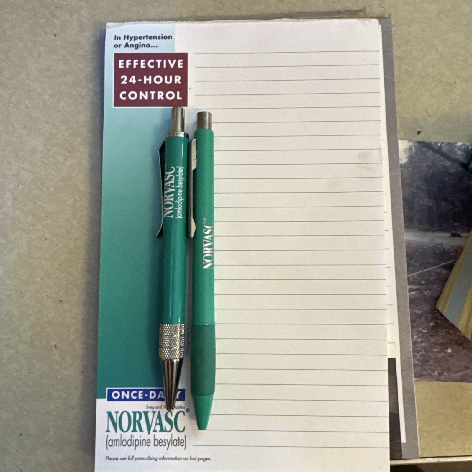 Norvasc Heavy Drug Rep Pens And Pads Pharmaceutical Pharma Medical