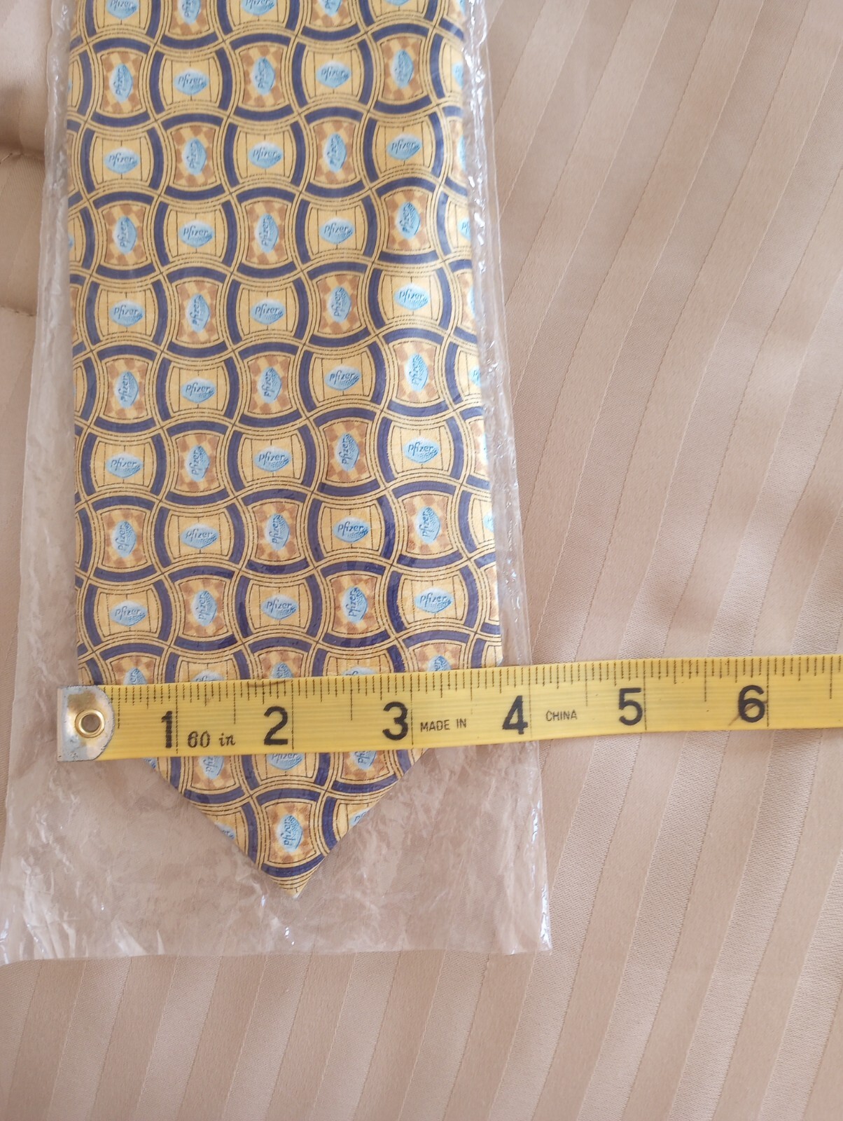 New – Pfizer – Neck tie Printed with Viagra pill 100% Silk
