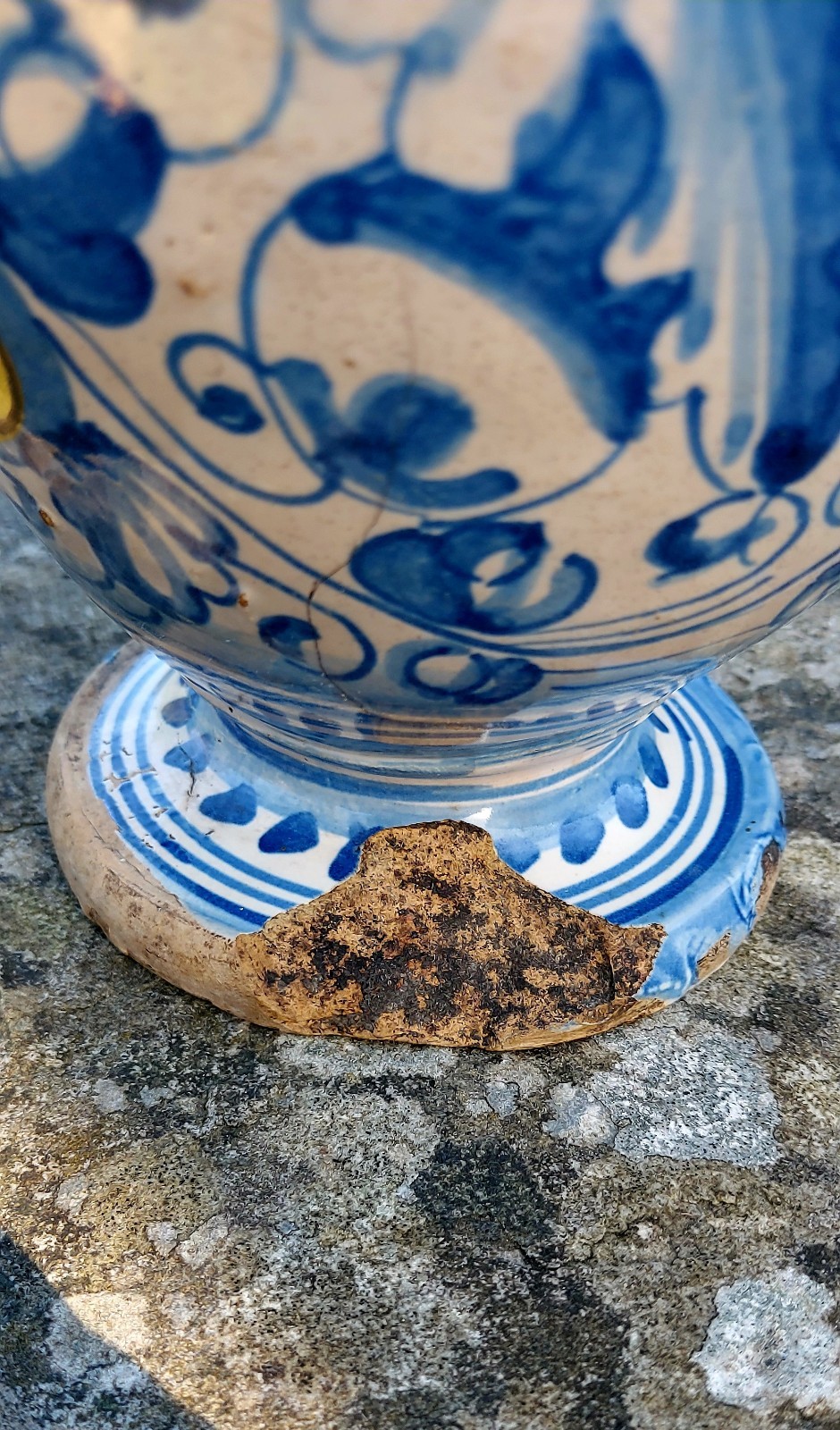 Rare Early 18th-Century Italian Savona Majolica Apothecary Pharmacy Wet Drug Jar
