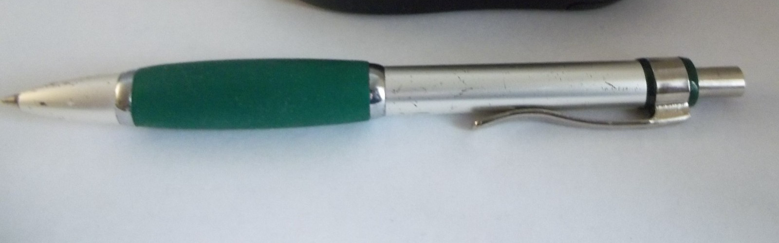 Fosamax Promotional Pen Mixed Metal w/Rubberized Grip–Medium Weight– Scratches