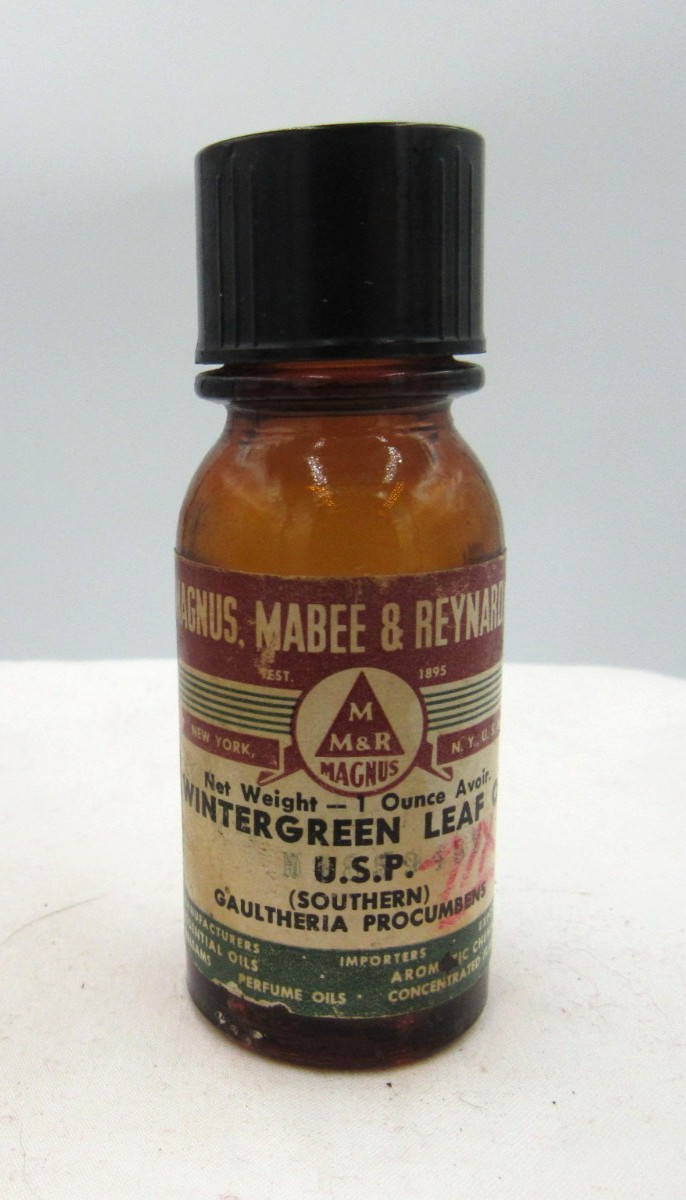 BW – 1950’s Magnus, Mabee & Reynard Wintergreen Leaf Oil 3 3/8 ” Medicine bottle