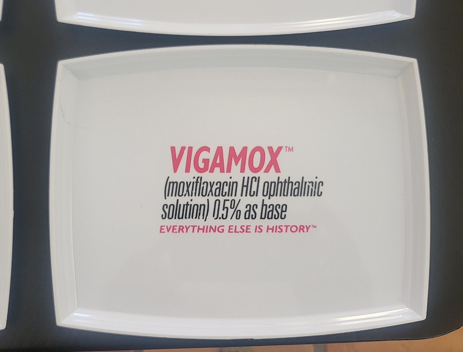 LOT OF 4 VIGAMOX Pill Counting Trays – Pharmacist Pharmaceutical Meds Ad Tray