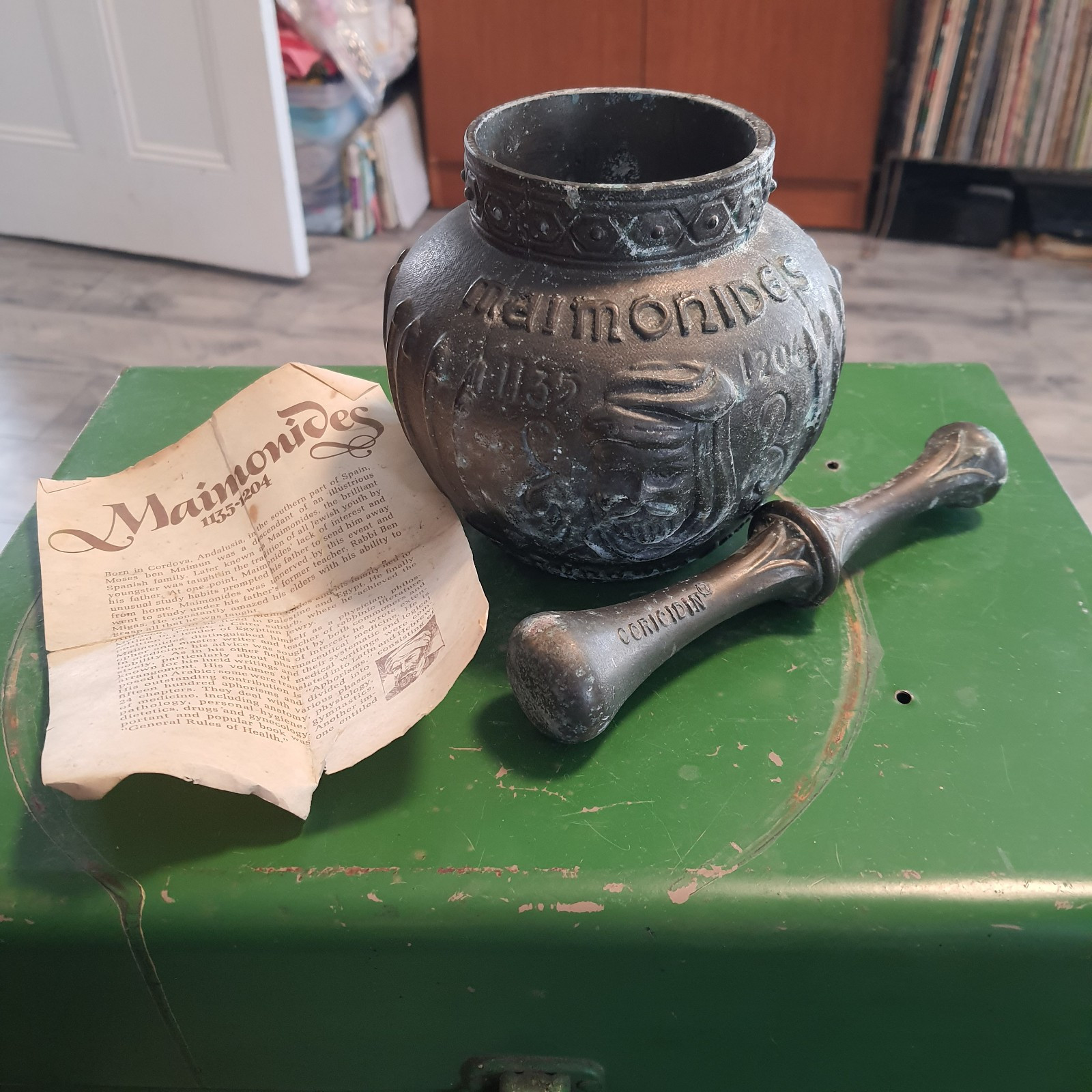 Vintage Brass RX Maimonides 1135-1204 Secundum Artem Mortar & Pestle Coricidin