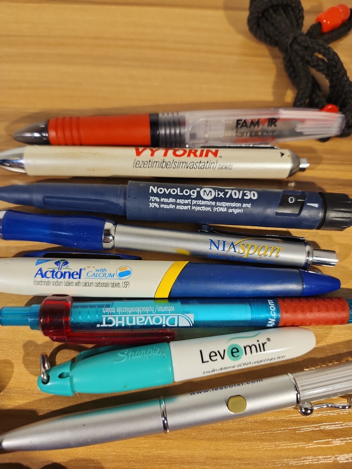 Lot of 30 PENS Drug Rep Pharmaceutical Promo Prilosec Lotrel Seroquel