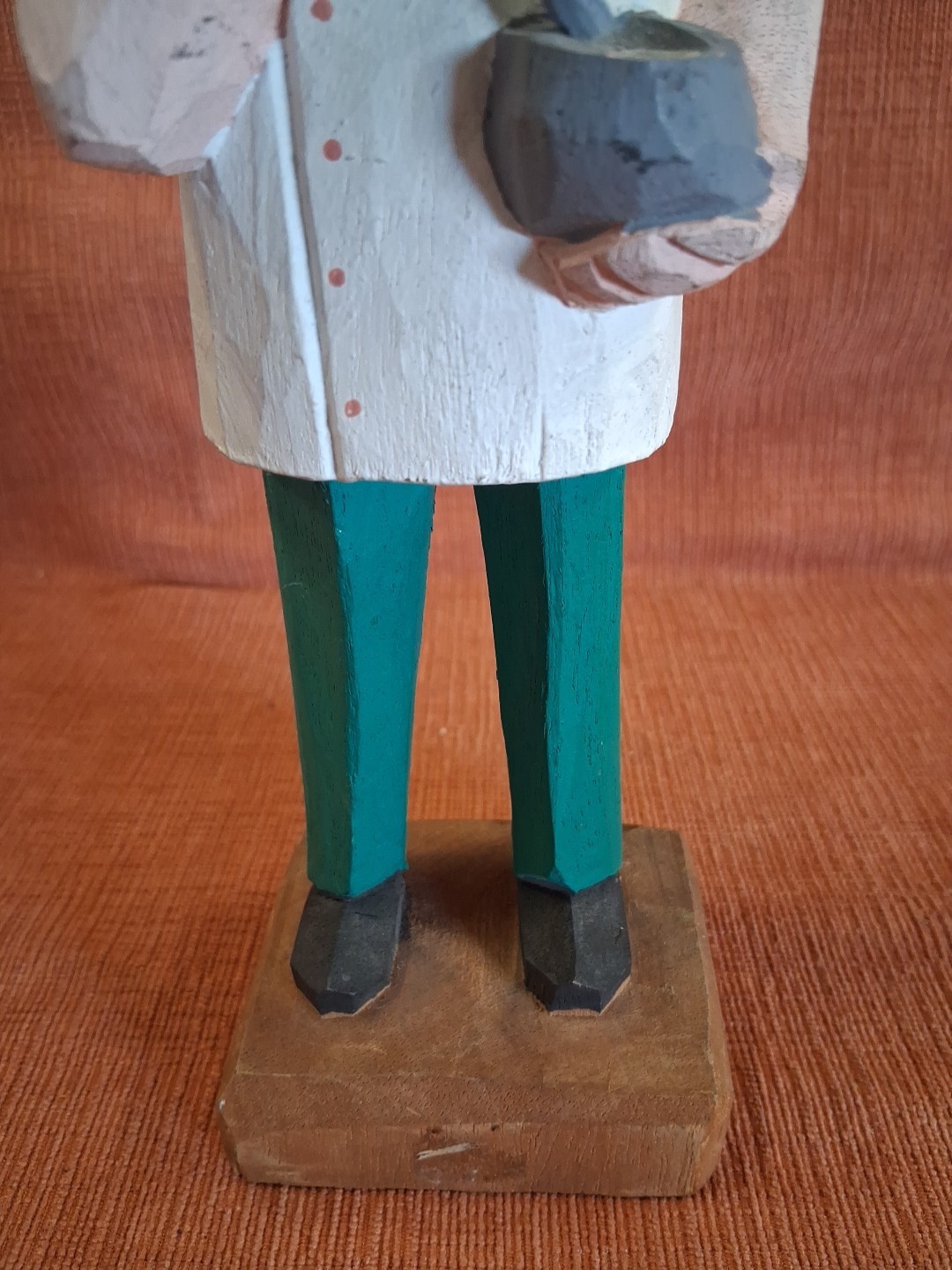 Pharmacist 12″ Wood Carved Statue With Mortar Pestle – RARE