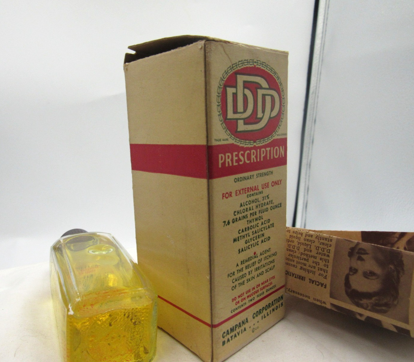 MM – 1930’s Campana Corp Batavia Ill DDD Skin 3 7/8″ Clear Medicine bottle