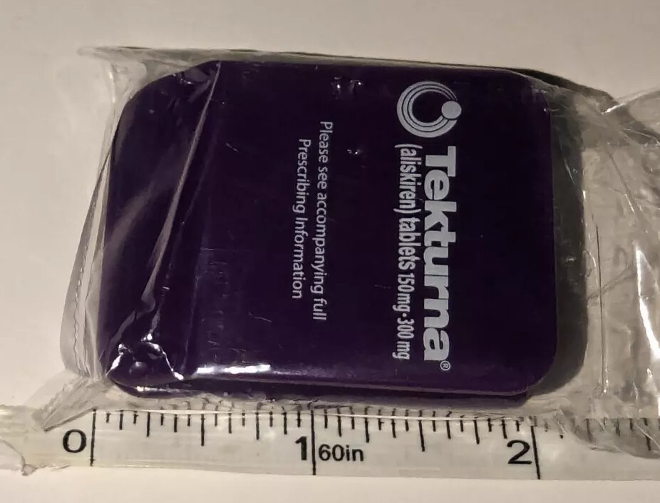 New Tekturna Refrigerator Magnet Clip Pharmaceutical Drug Rep Promotional RARE