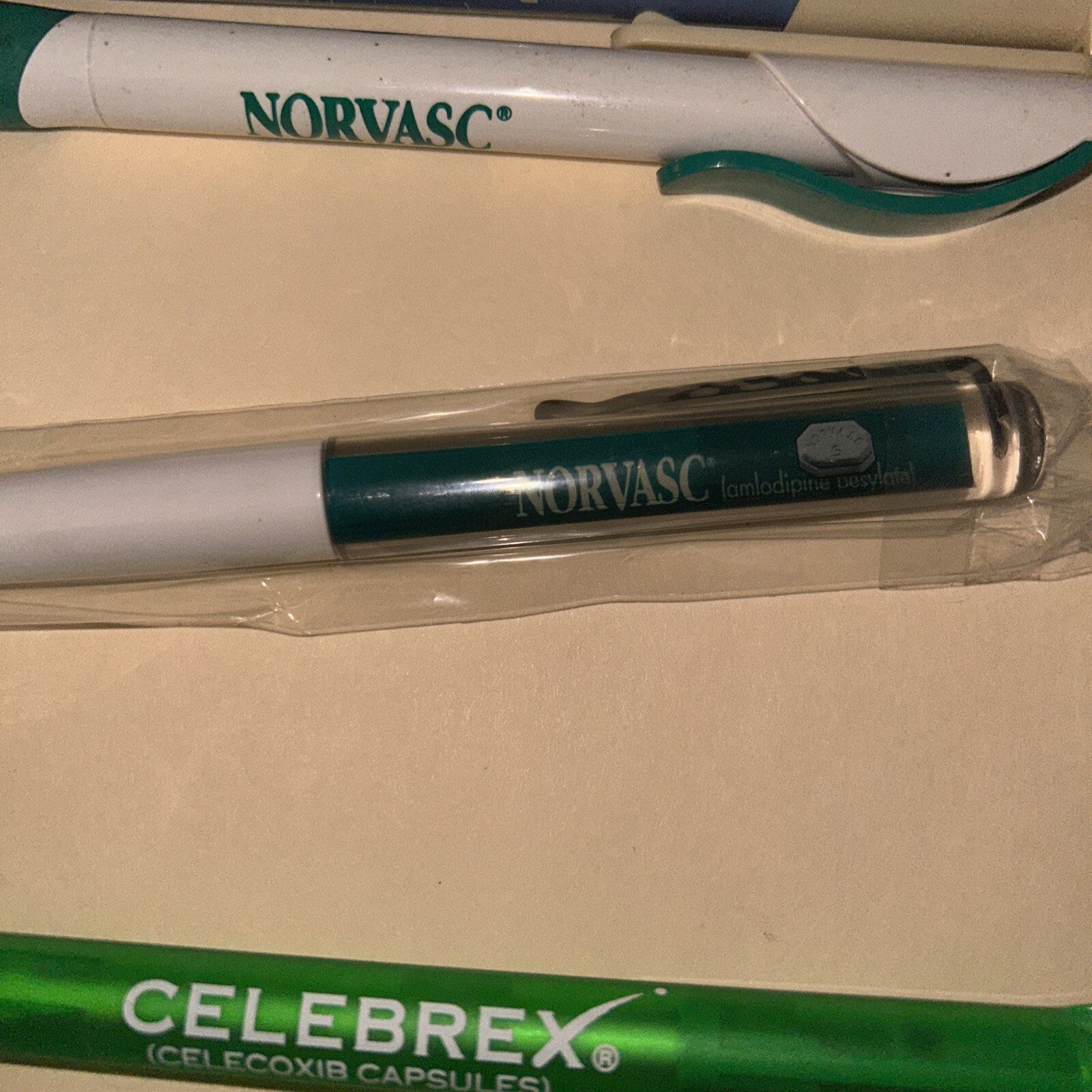 Lot Of 4 Pfizer Viagra Norvasc Celebrex PLASTIC PENS, DRUG REP Pharmaceutical