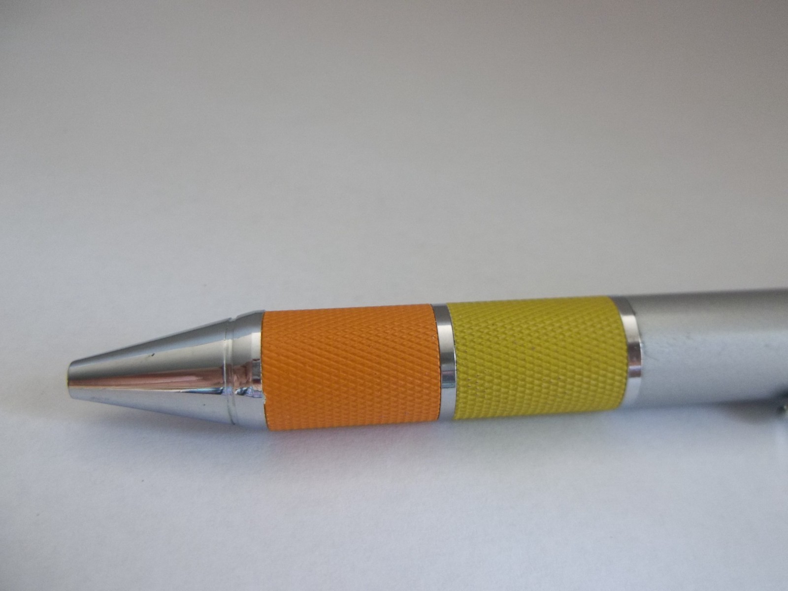 BYETTA Pharmaceutical Promo Pens – Medium Weight Metal – Untested