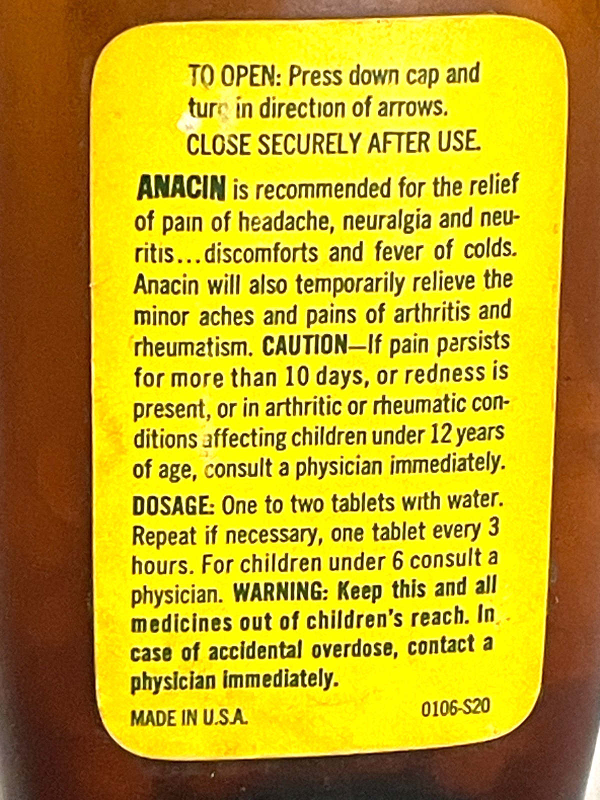 Vin. 1979 ANACIN Analgesic 200 Tablets Brown Glass Bottle Metal Cap, Paper Label