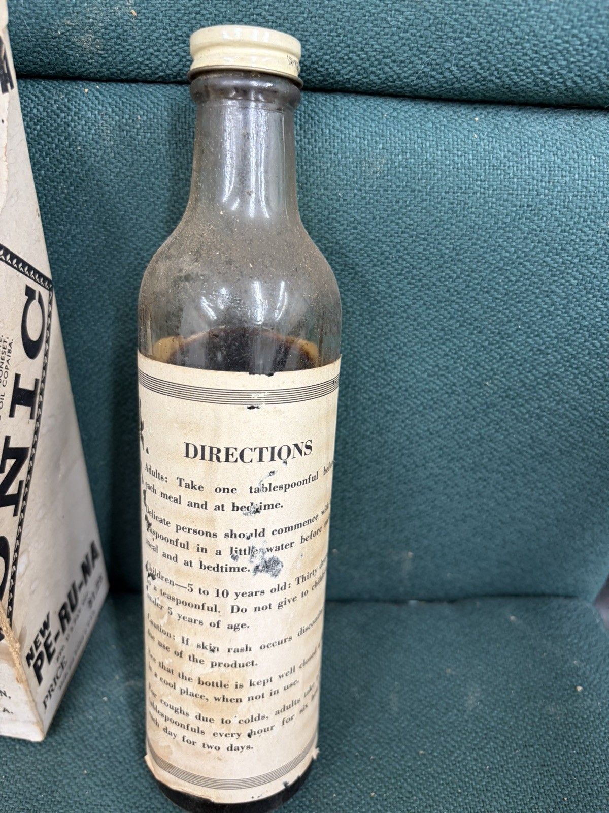 **RARE**1950’s Pe-Ru-Na Iron Tonic Chicago Ill 8 5/8 ” CLEAR Medicine bottle**