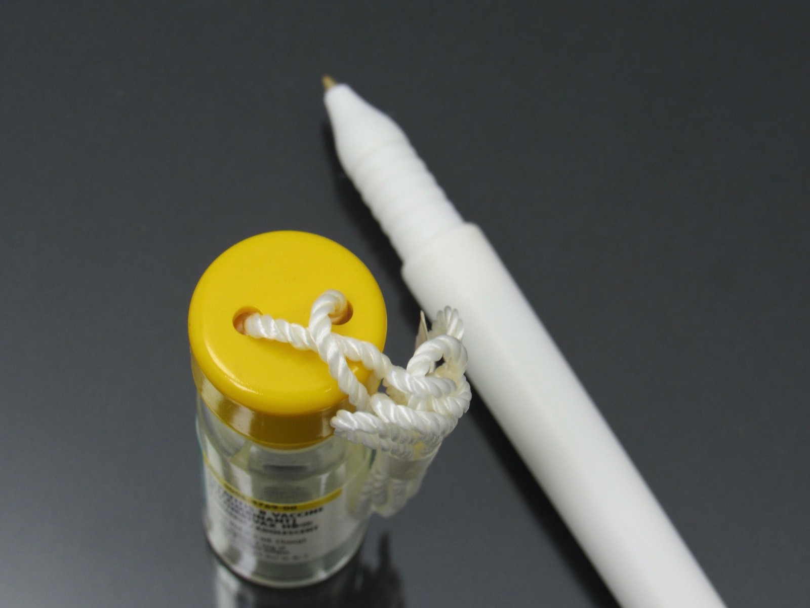 Rare Hepatitis Vaccine Lanyard PEN Vial Shaped Cap Drug Rep Pharmaceutical Promo