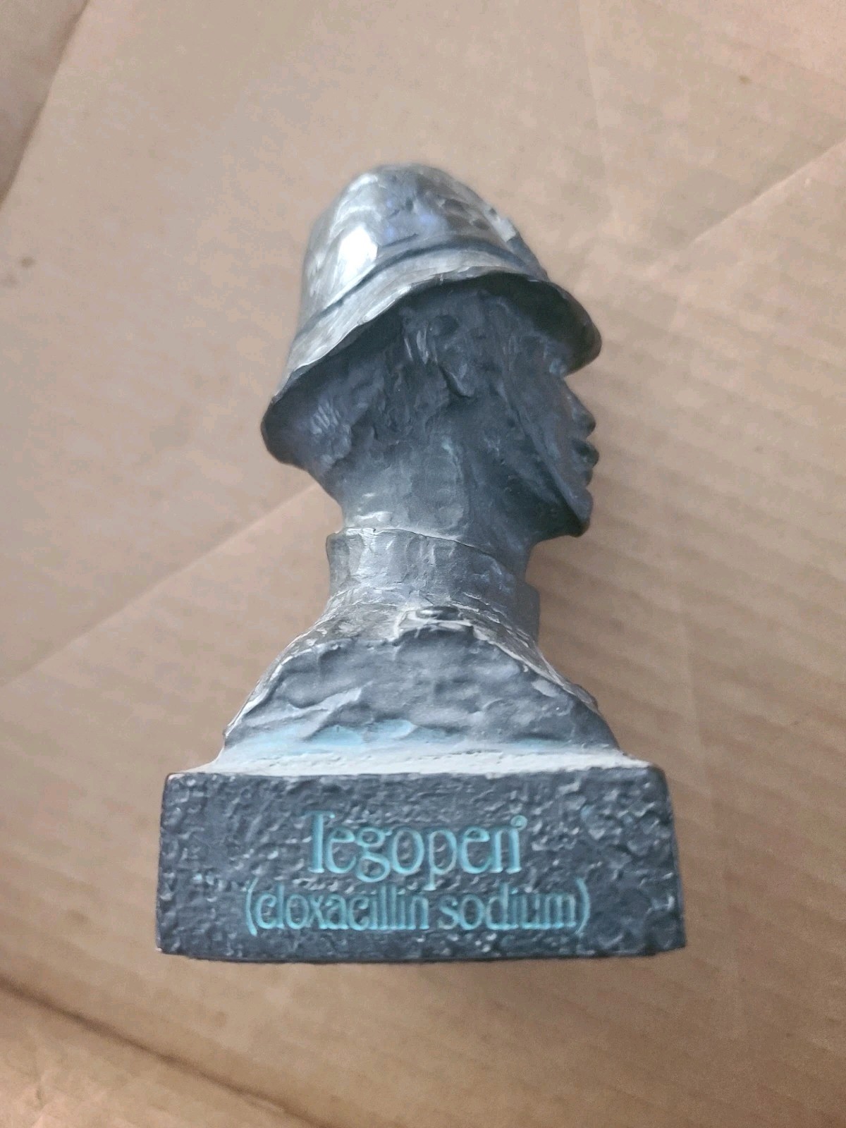 1977 The Oxford Bobby Resin Bust Bristol Laboratories Tegopen Promotional Statue
