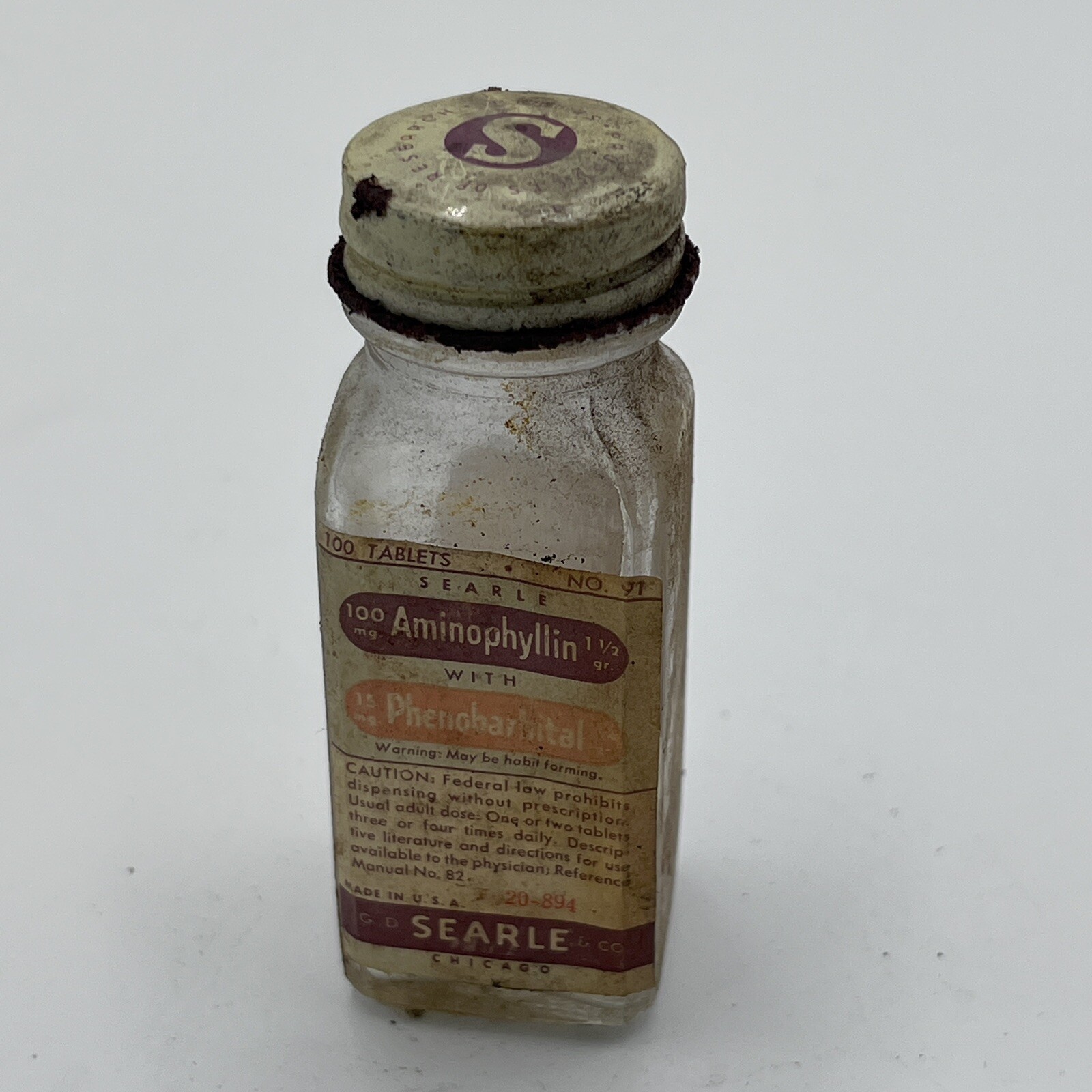 Vintage Glass Medicine Bottle G.D Searle & Co. Aminophyllin 100 tablet empty