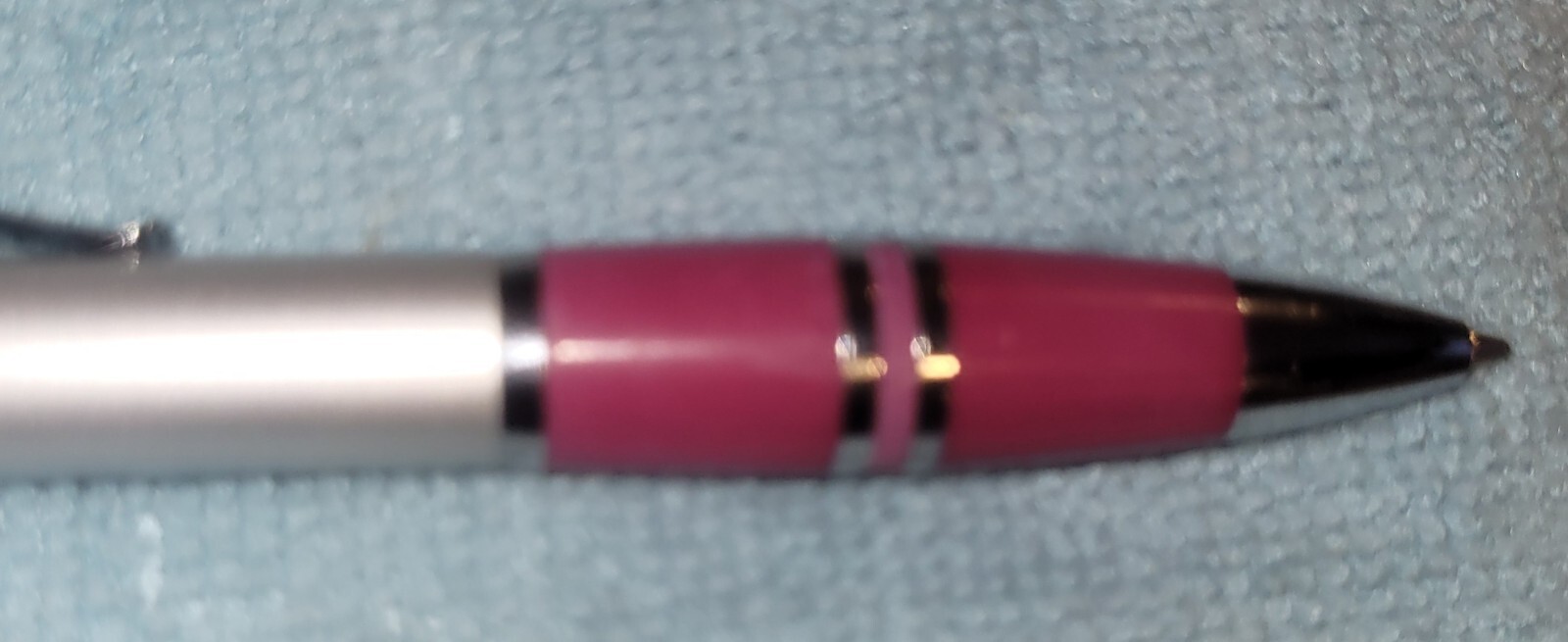 Two Pharmaceutical drug rep collectible pens advertising Humalog NIB