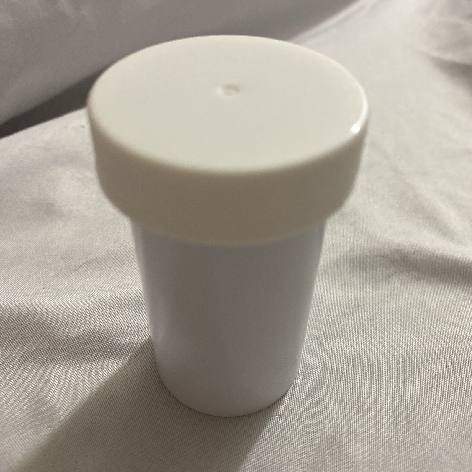 Berry 1 Oz Plastic Ointment Jars White With Cap Code 901 Box Of 12