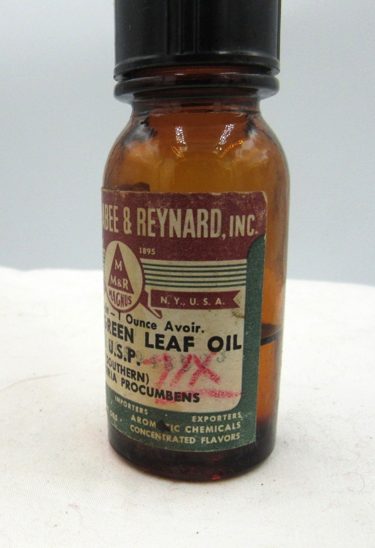 BW – 1950’s Magnus, Mabee & Reynard Wintergreen Leaf Oil 3 3/8 ” Medicine bottle
