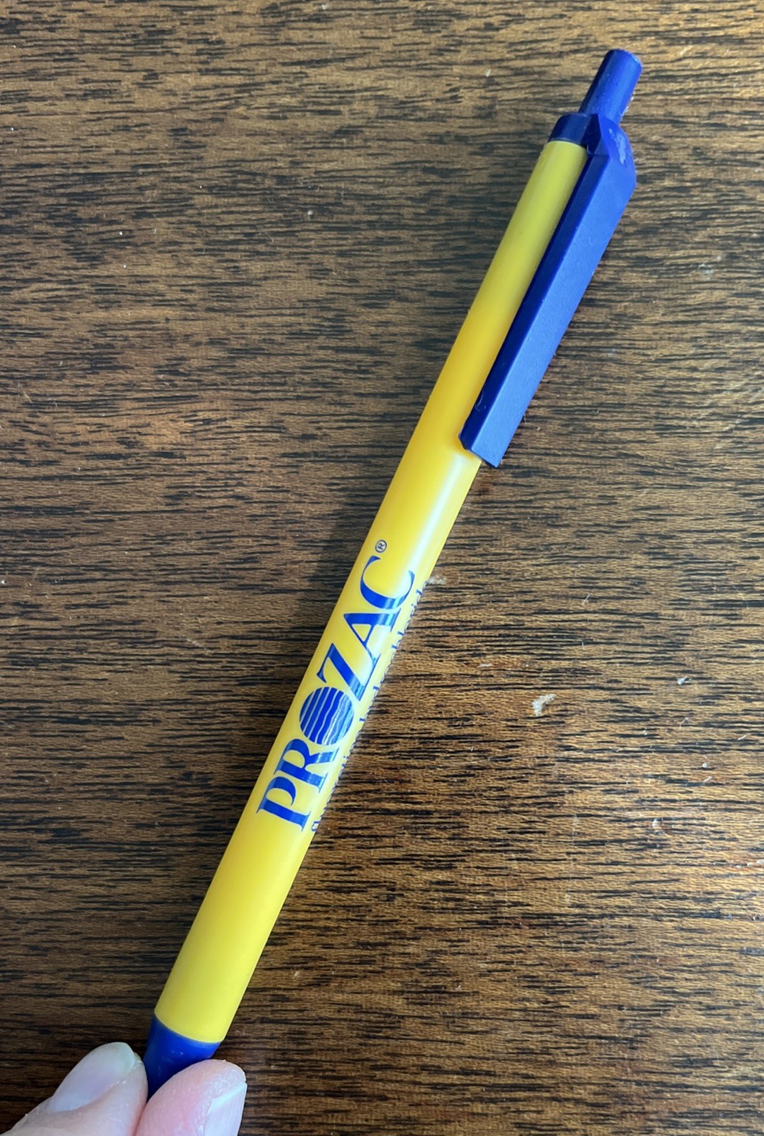 PROZAC Medical Drug Rep Pharmaceutical Pen Eli Lilly Working Yellow Blue Doctor
