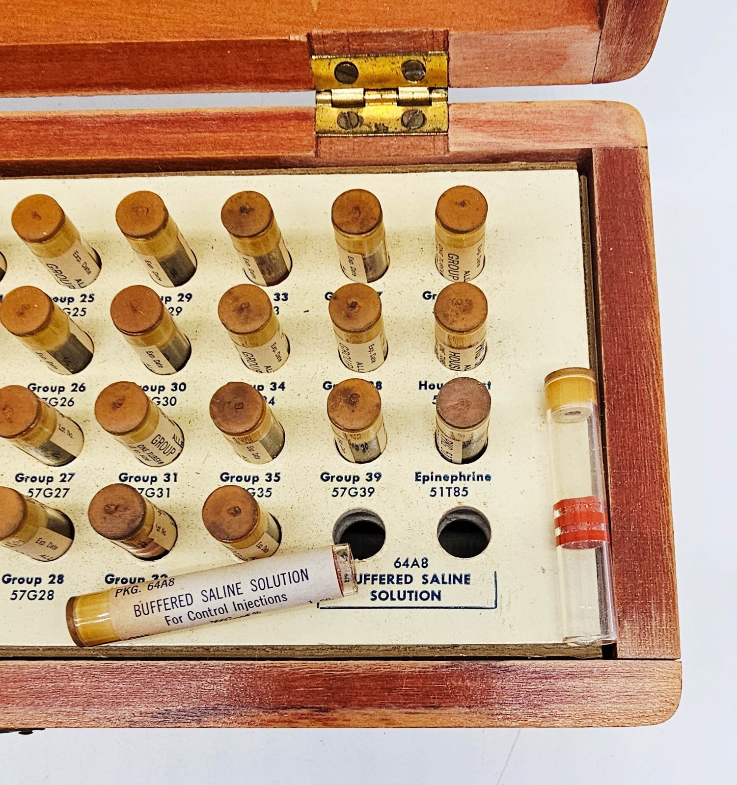 Wyeth Allergy Test Kit Vintage Extracts 1955 Intracutaneous Wood Box + 44 Vials