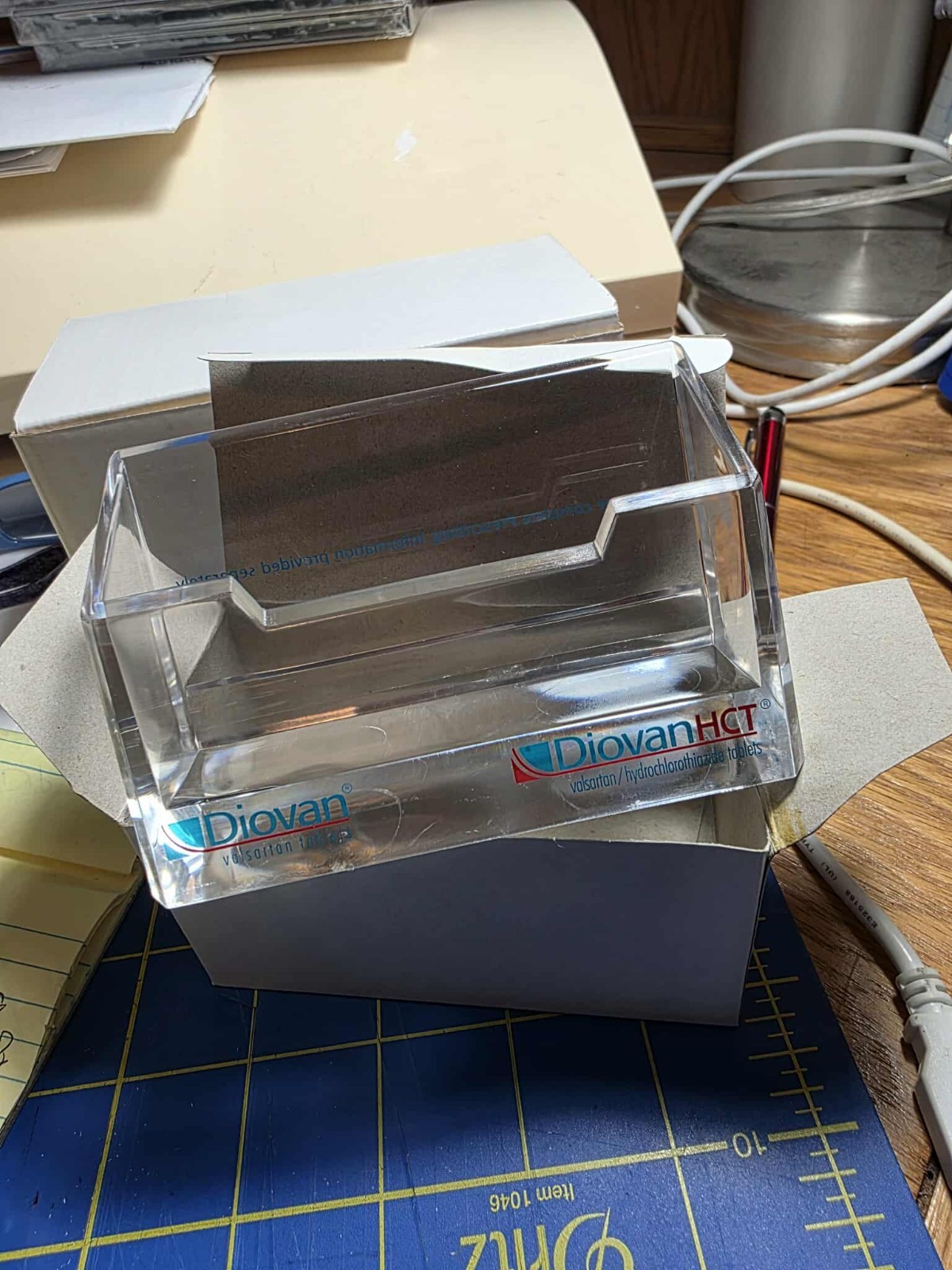 DIOVAN HCT PHARMACEUTICAL DRUG REP BUSINESS CARD HOLDER Collectible