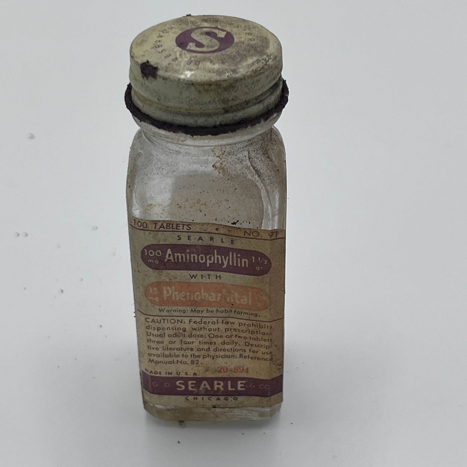 Vintage Glass Medicine Bottle G.D Searle & Co. Aminophyllin 100 tablet empty