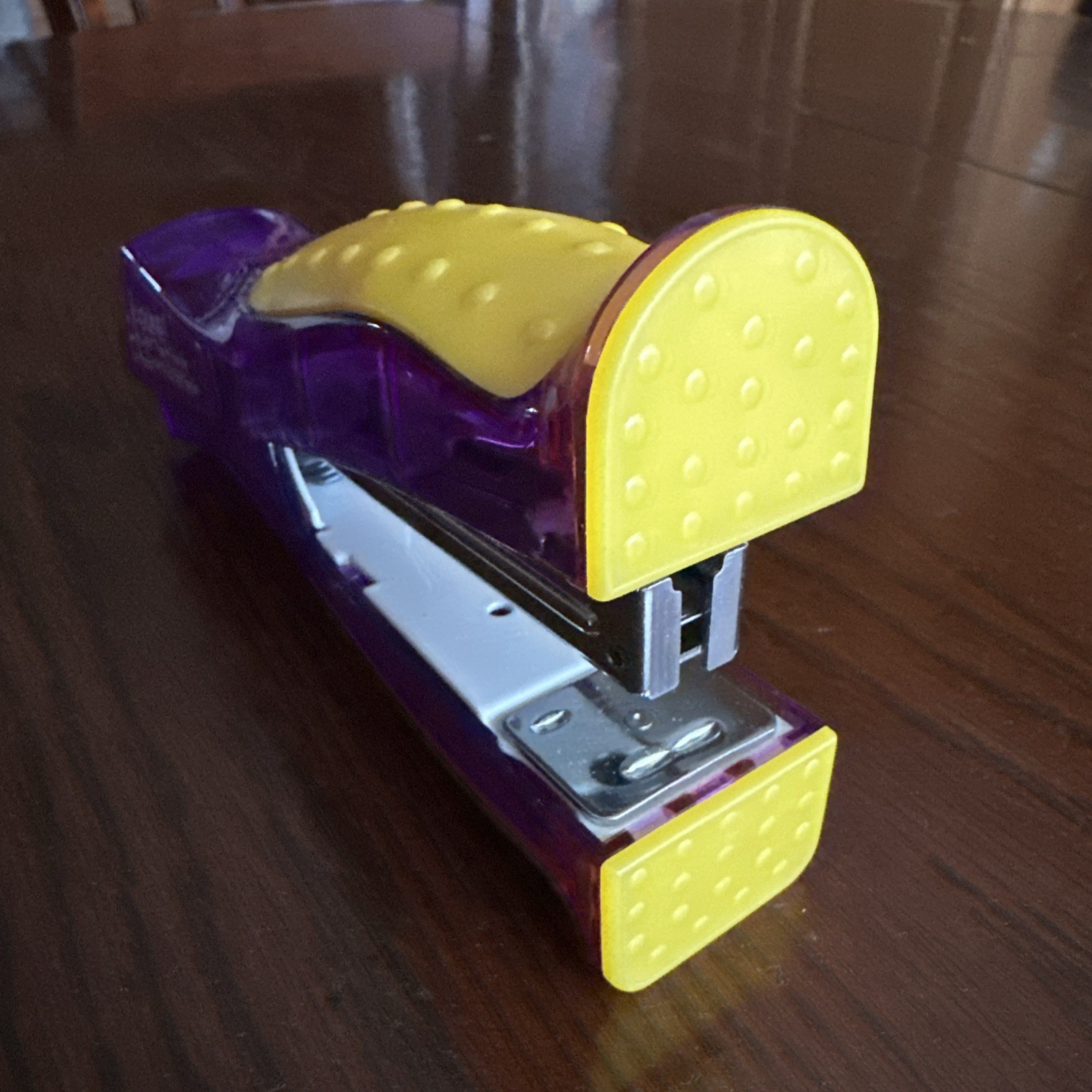 Levaquin Leva-pak collectible purple and yellow stapler EUC