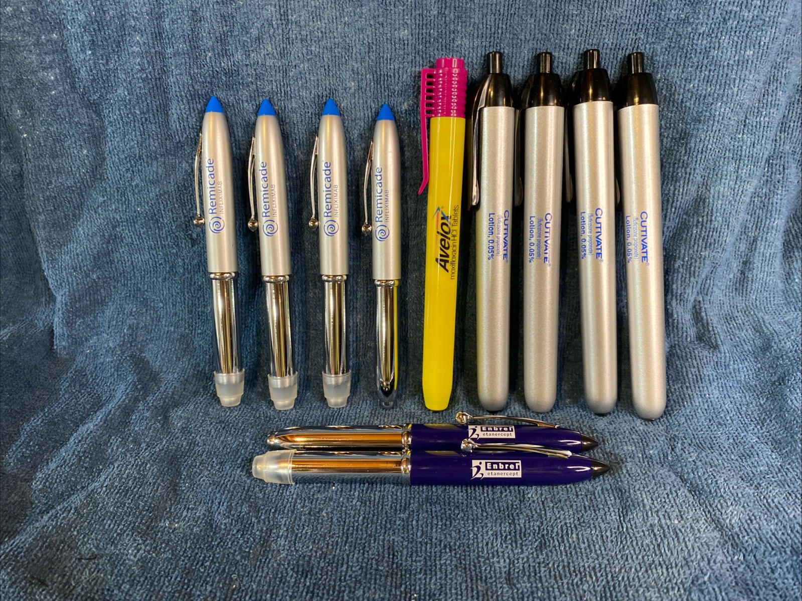 Branded Pen Light Lot – Pharma Rep Promotional