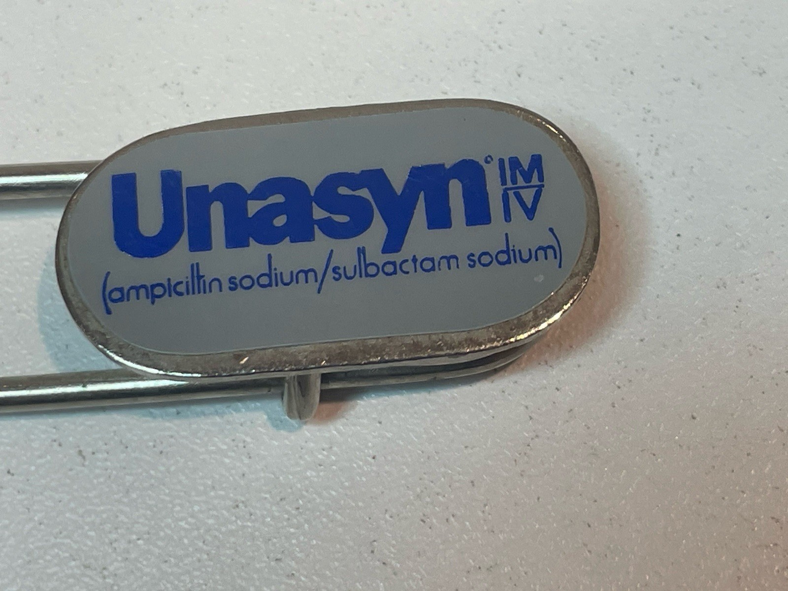 Vintage 1990s Pfizer Unasyn Bobby Pin Key Chain Drug Rep Pharmaceutical Promo 3″
