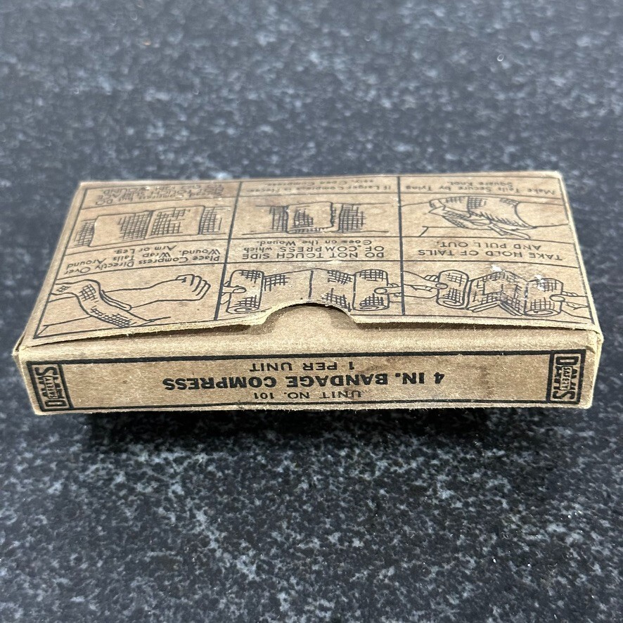 WW2 Antique Original Johnson & Johnson / Davis – Bandage Compress