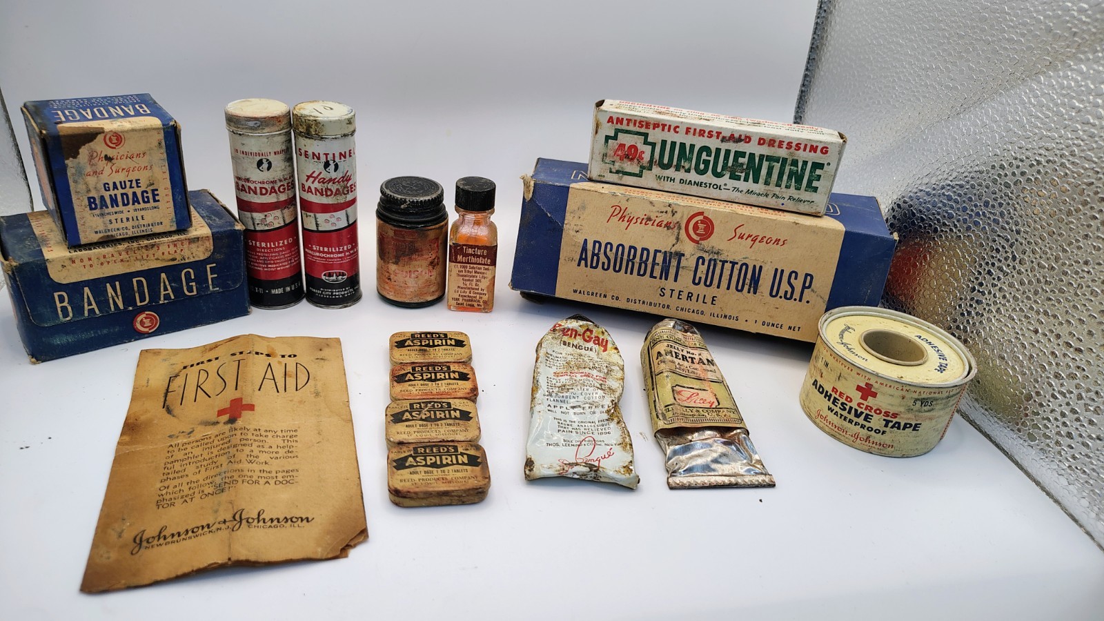 Vintage/Antique First Aid Bandages Bengay Aspirin Johnson & Johnson Walgreens…