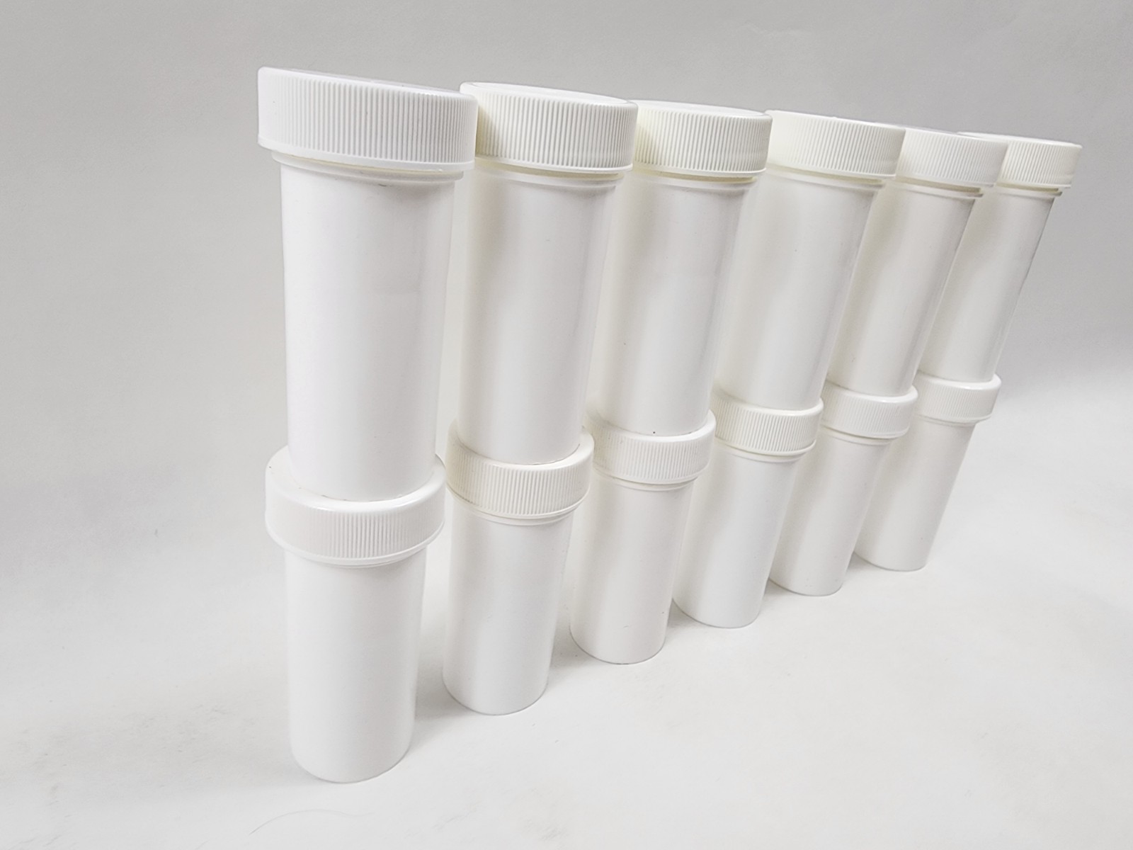 .5 (1/2) Oz White Plastic Ointment Container Jars With White Caps Lot Of 12