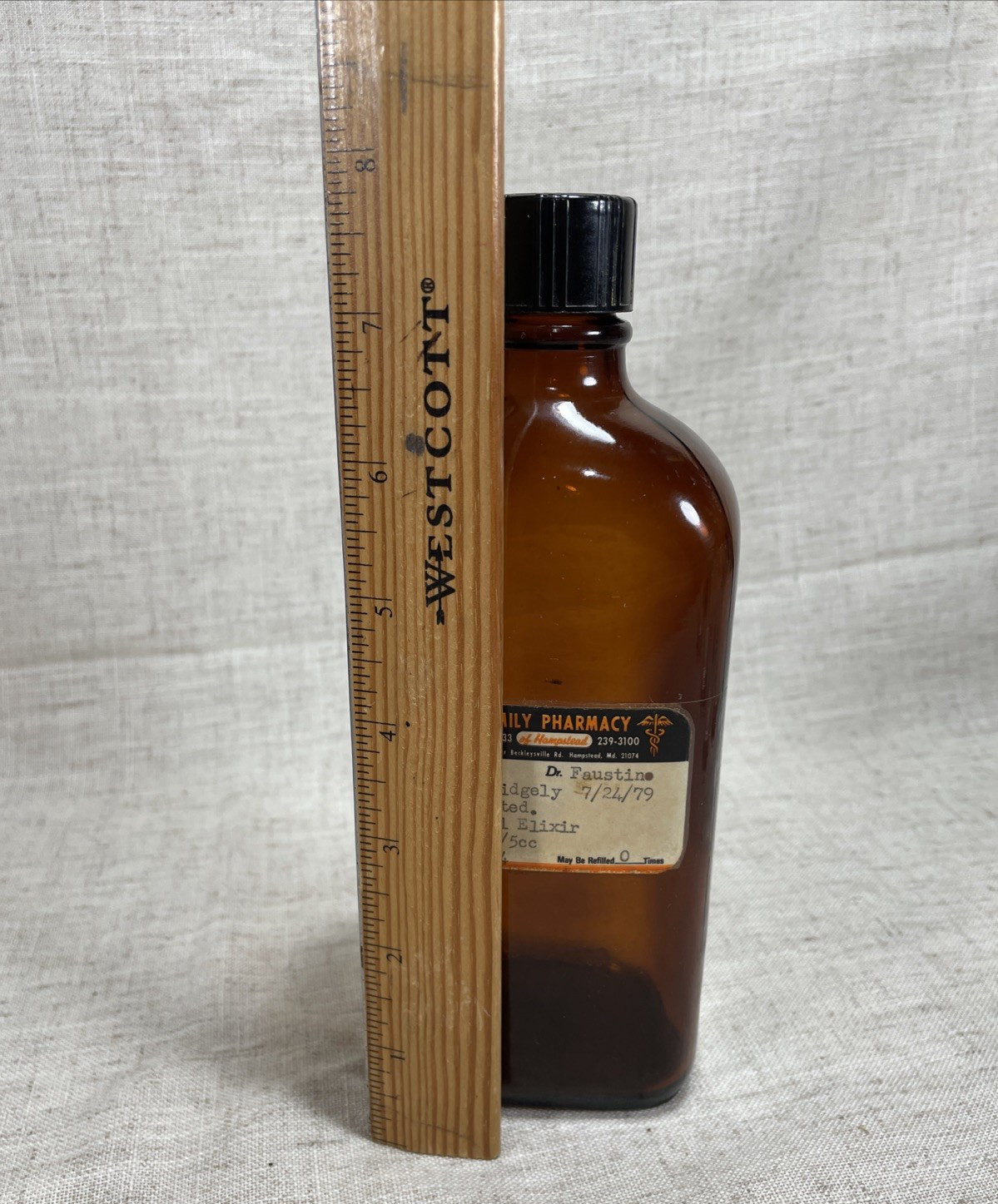 VTG 1979 Prescription Bottle Empty Brown Glass Benadryl Elixir Family Pharmacy