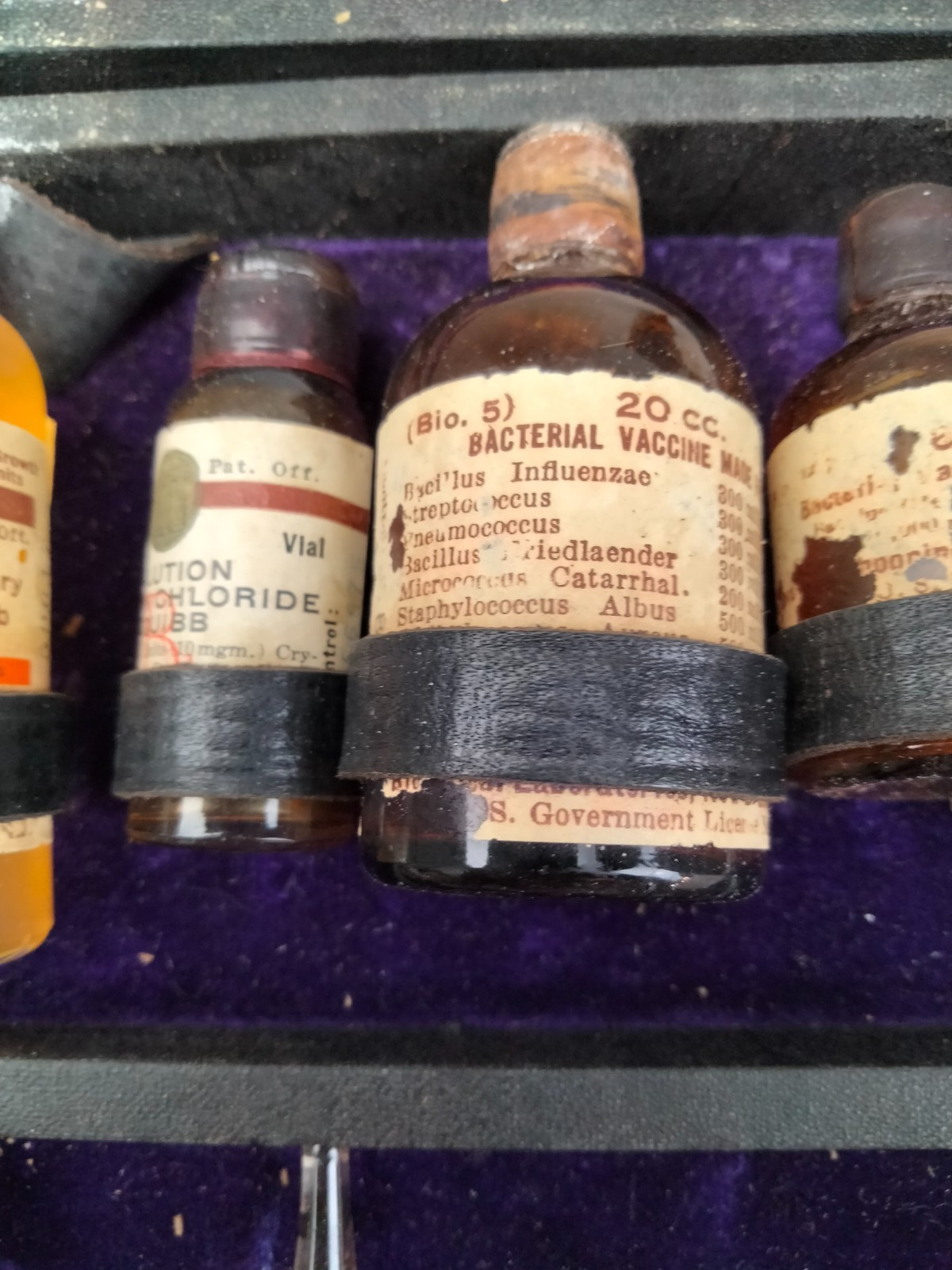 Squibb Pharmaceutical Representative Velvet Lined Sales Kit Early 20th Century