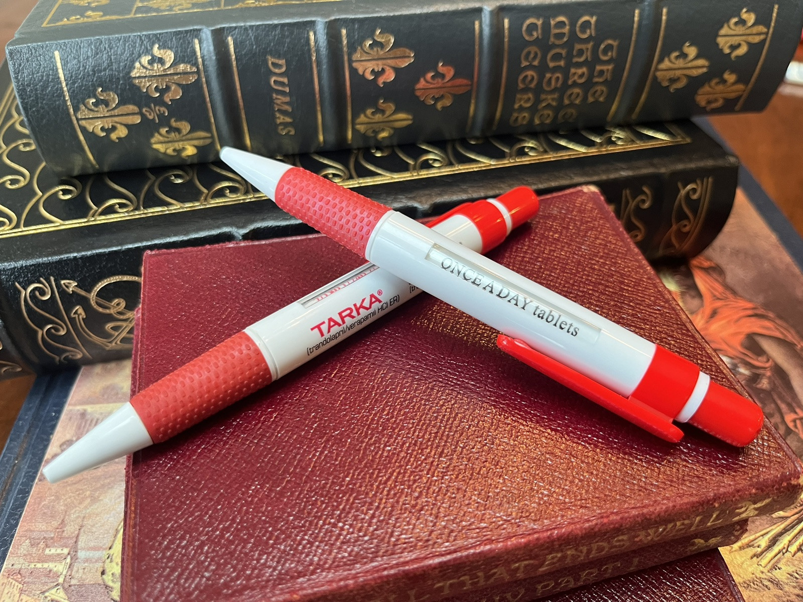 Rare Tarka Mavik Collectible Drug Rep Pens! 1990s/write!